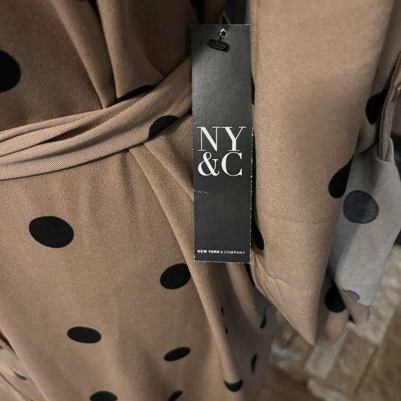 New York & Company Ladies Dress - Picture 4 of 5